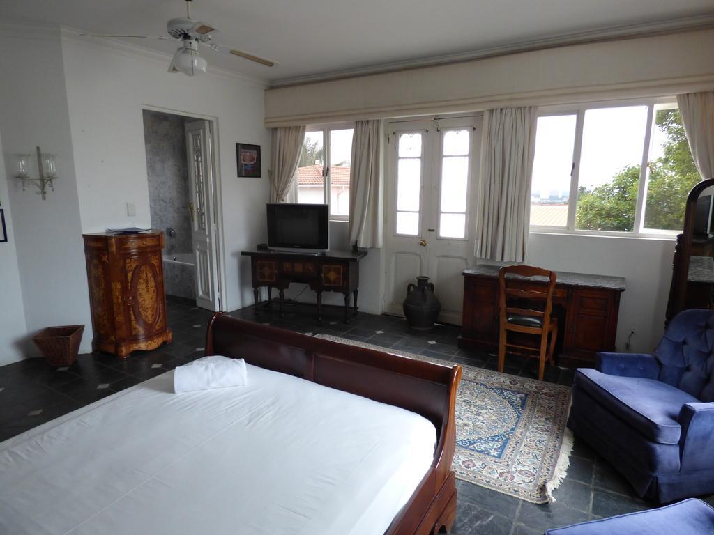 Capital House Boutique Hotel Pretoria-Noord Buitenkant foto
