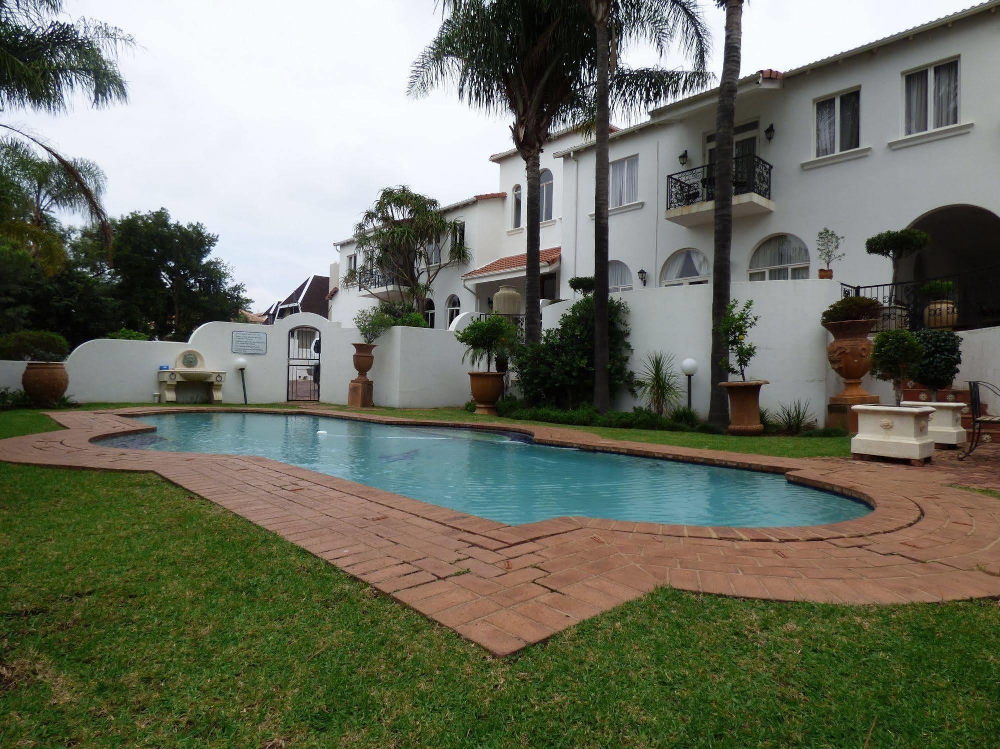 Capital House Boutique Hotel Pretoria-Noord Buitenkant foto