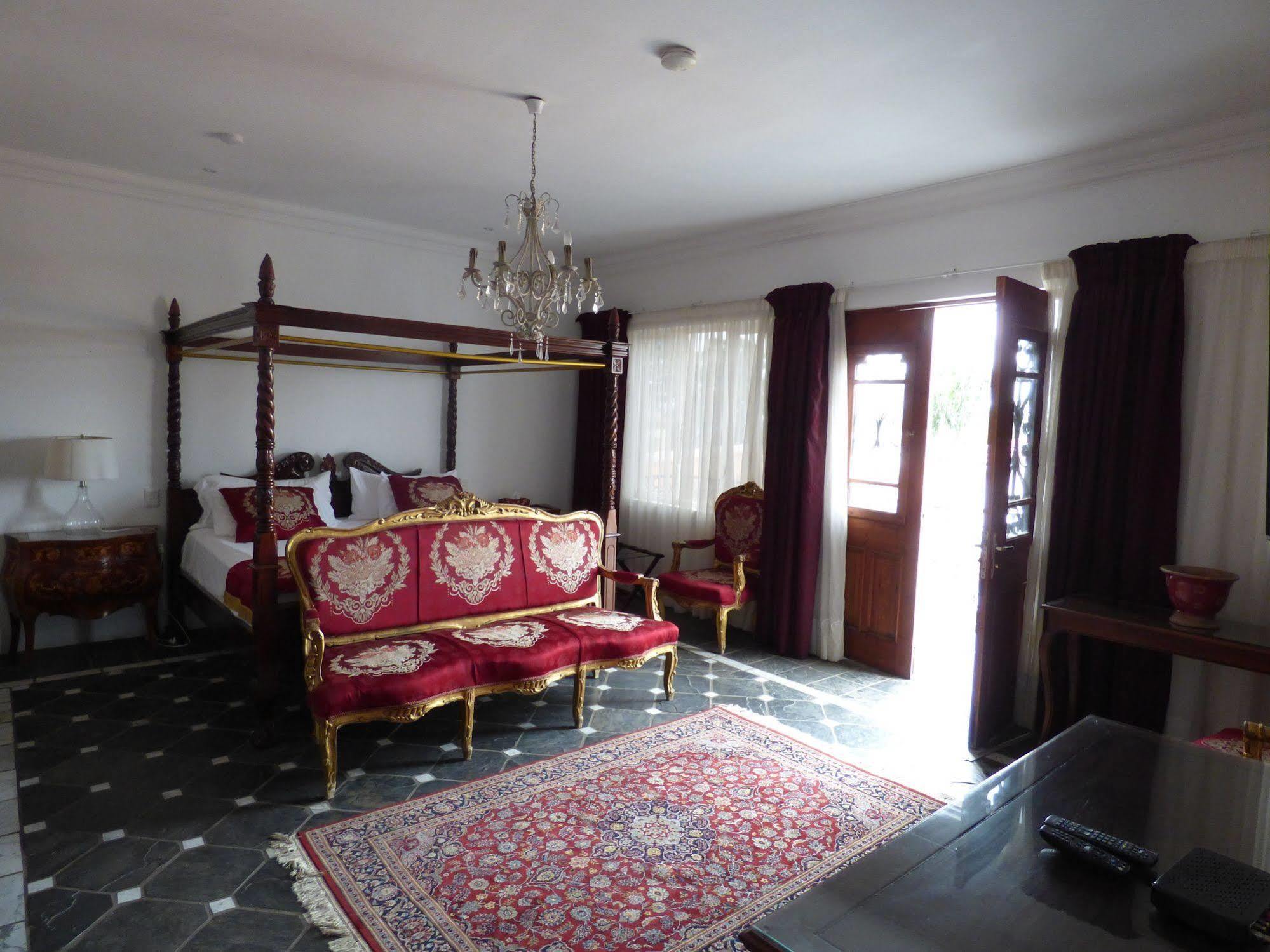 Capital House Boutique Hotel Pretoria-Noord Buitenkant foto