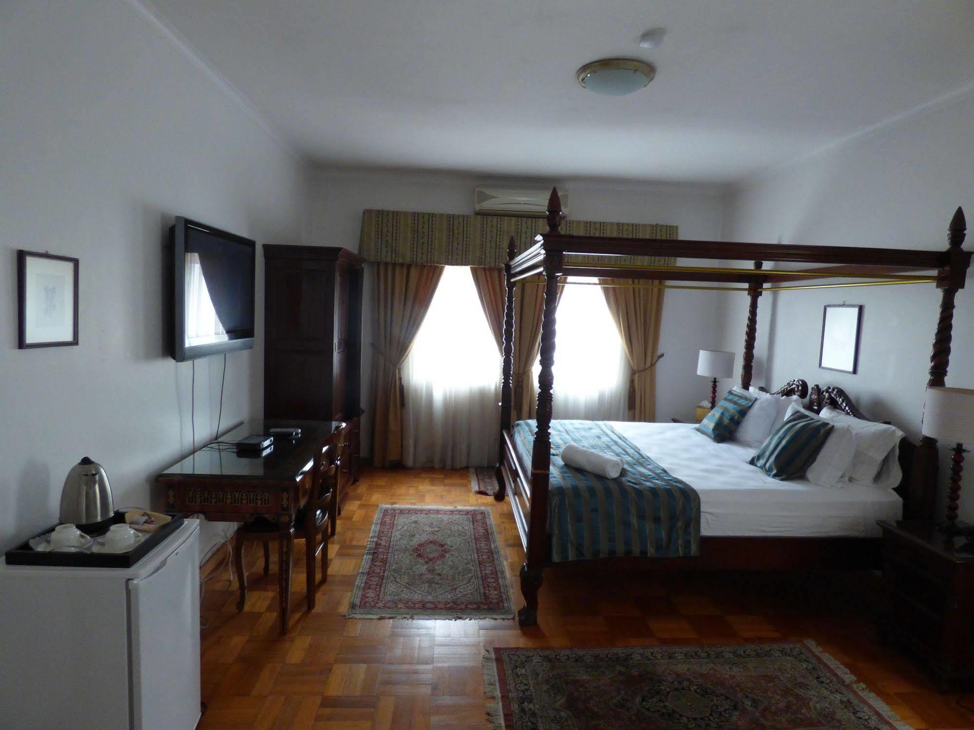 Capital House Boutique Hotel Pretoria-Noord Buitenkant foto