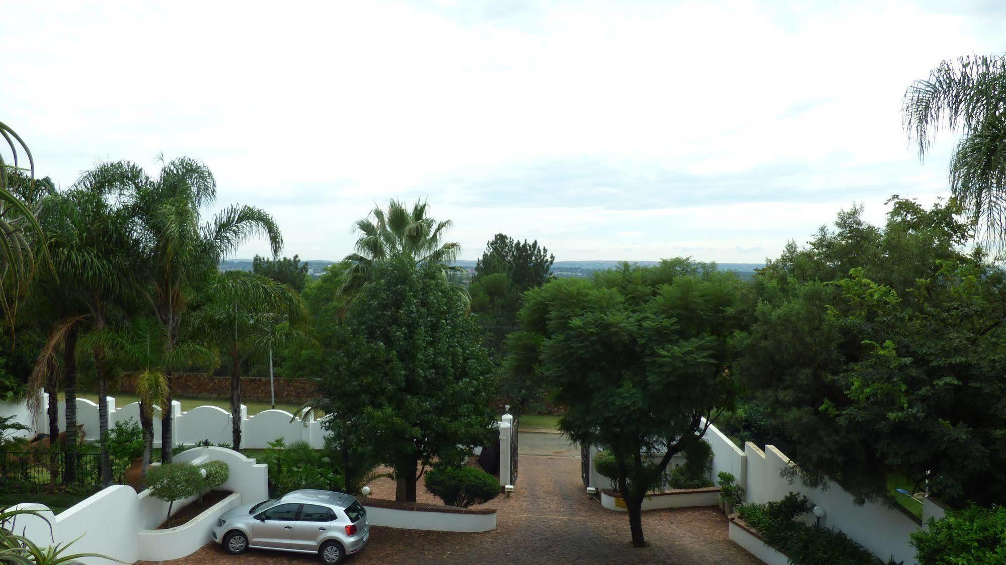 Capital House Boutique Hotel Pretoria-Noord Buitenkant foto